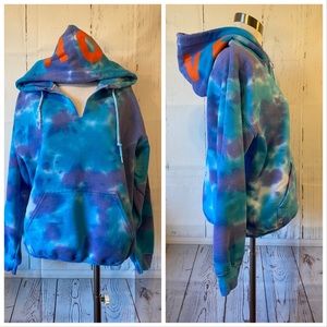 Celeb Fav Jet by John Eshaya Blue Tie Dye “Love” Hoodie Like New M/L